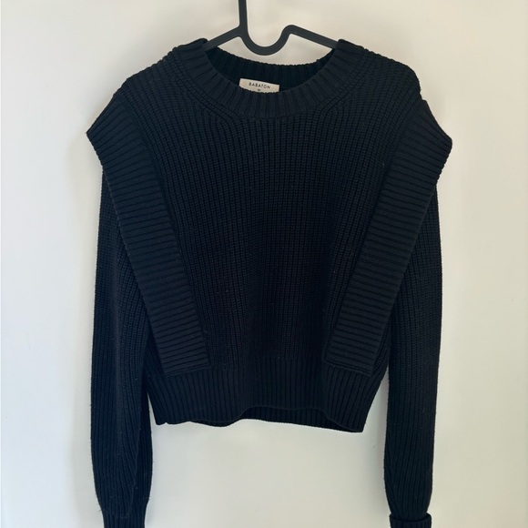 Aritzia Babaton Merina Wool Black Sweater Size Small - Picture 2 of 2